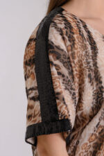Μπλούζα μουσελίνα animal print με παγιετα - Image 5